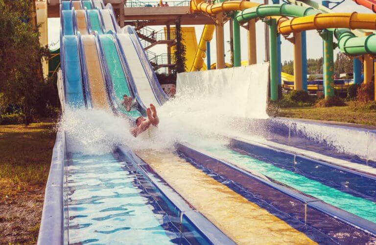 The best water parks in Malaga - Yellow Car