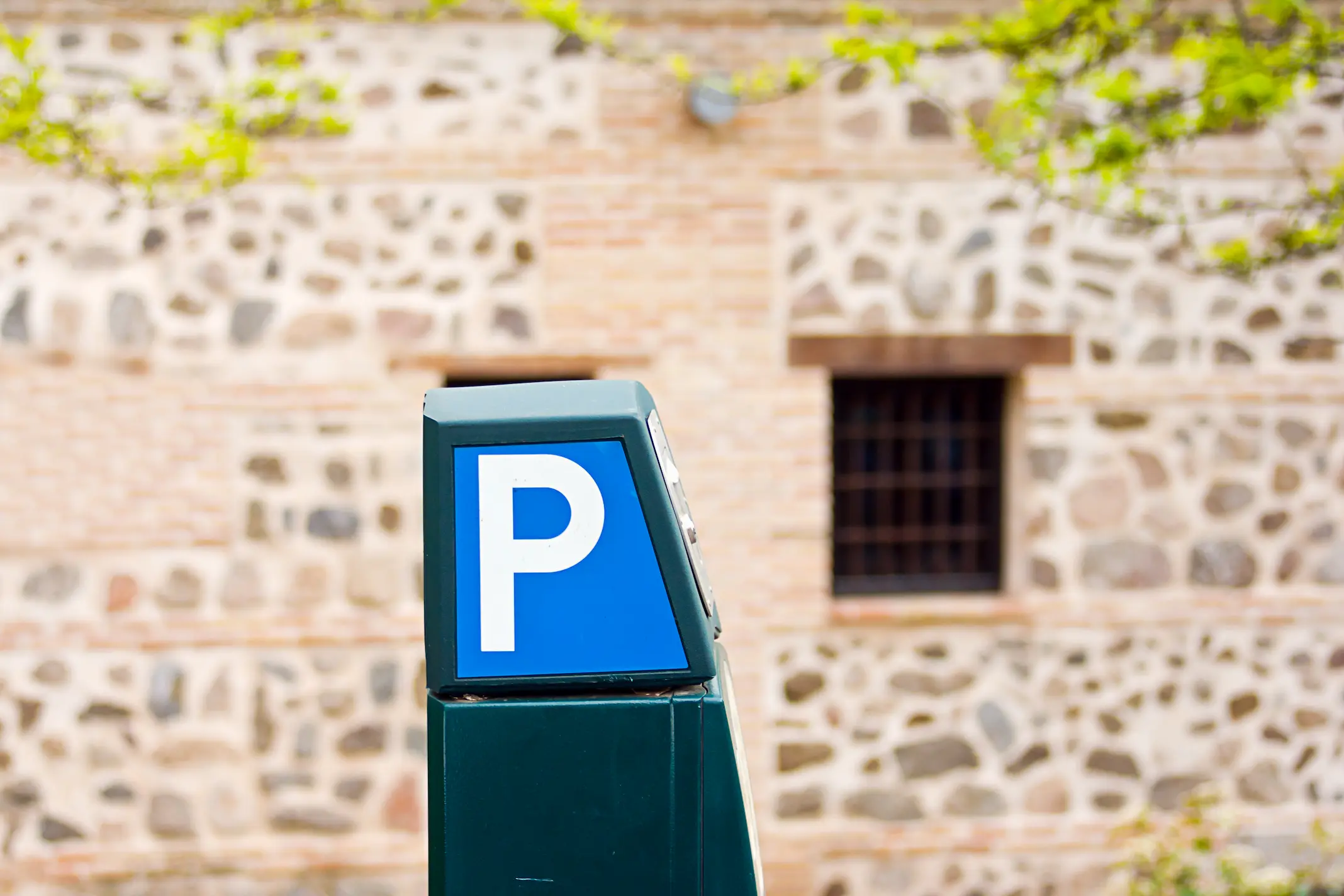 Parquimetro de la zona azul y verde en Marbella